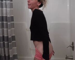Hot Blonde Gets Fucked in the Shower