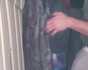 Public teen fuck in winter ..old man caught fucking